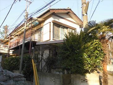 埼玉県 川越市の住宅｜屋根瓦漆喰補修と軒天ベニヤ板張り替え