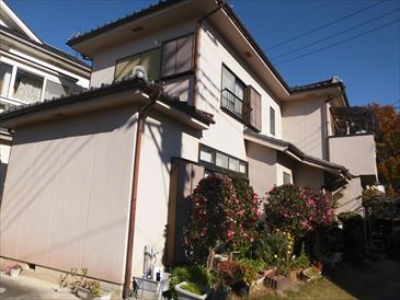 埼玉県 熊谷市の住宅｜モルタル外壁のクラック(亀裂)補修
