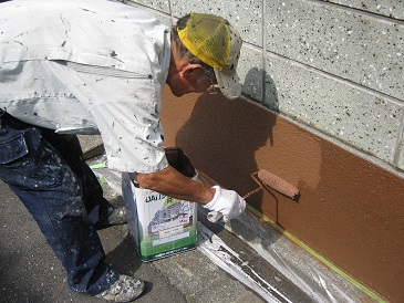 外塀塗装：DANシリコンセラ