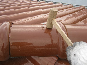 屋根瓦の固定
